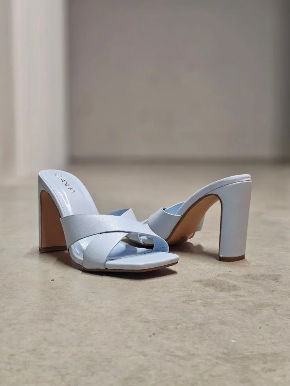Light Blue Block Heel Sandals With Crisscross Strap Design For Women